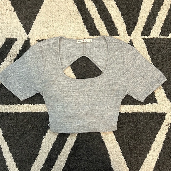 Women’s Backless Lace Up Crop Top - Picture 1 of 4
